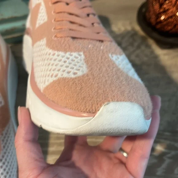 STUART WEITZMAN Hartlee Knit Platform Sneakers - Picture 10 of 11